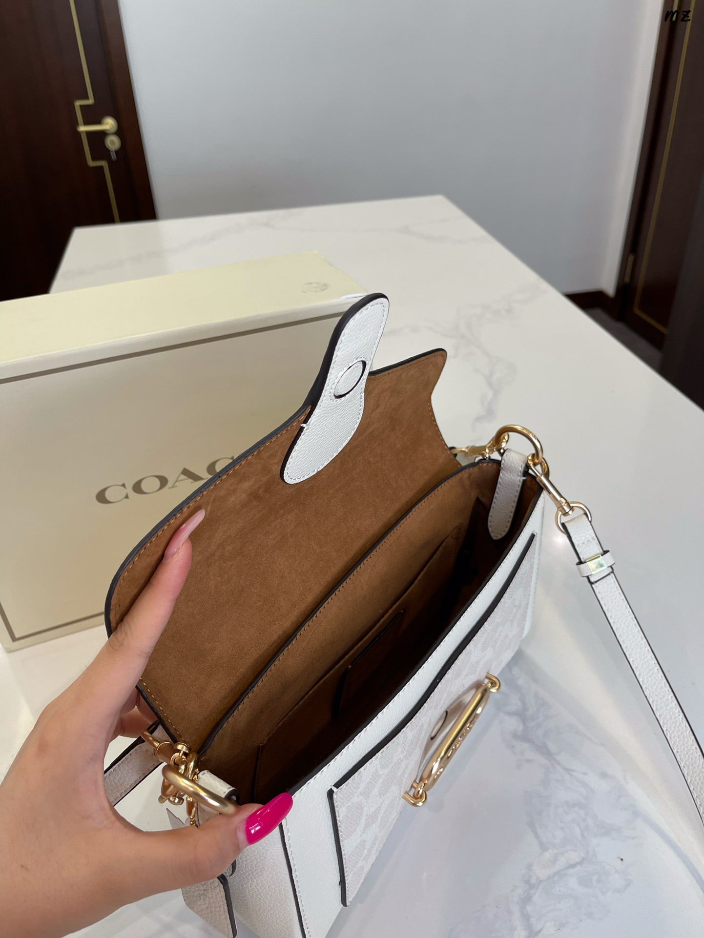 Co-BAG86