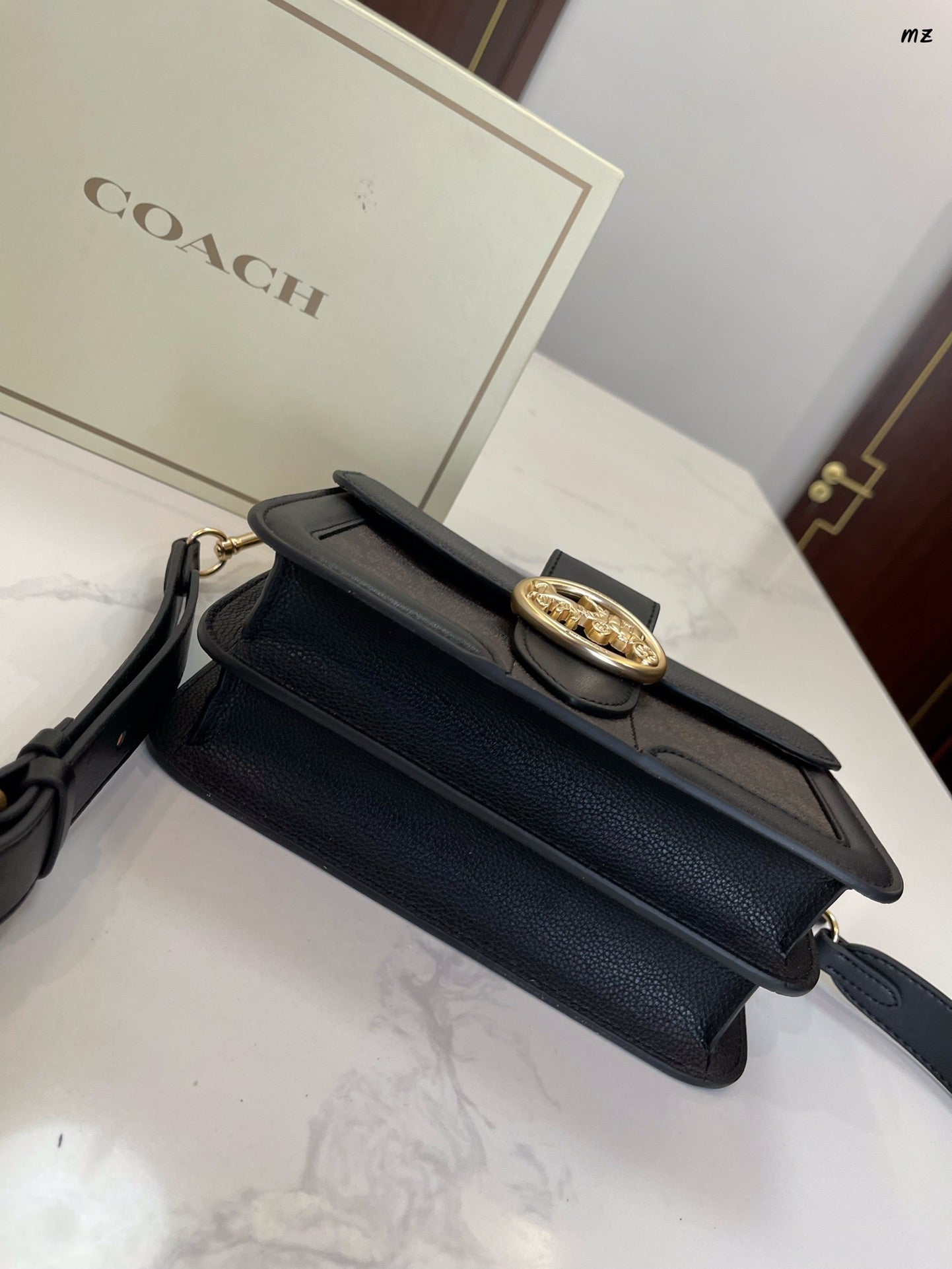 Co-BAG712