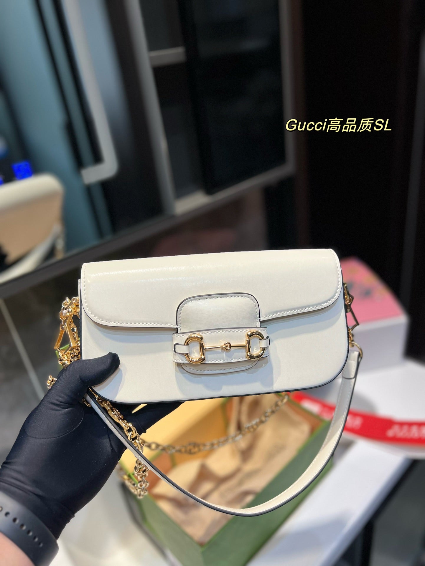 GUCCI BAG  722