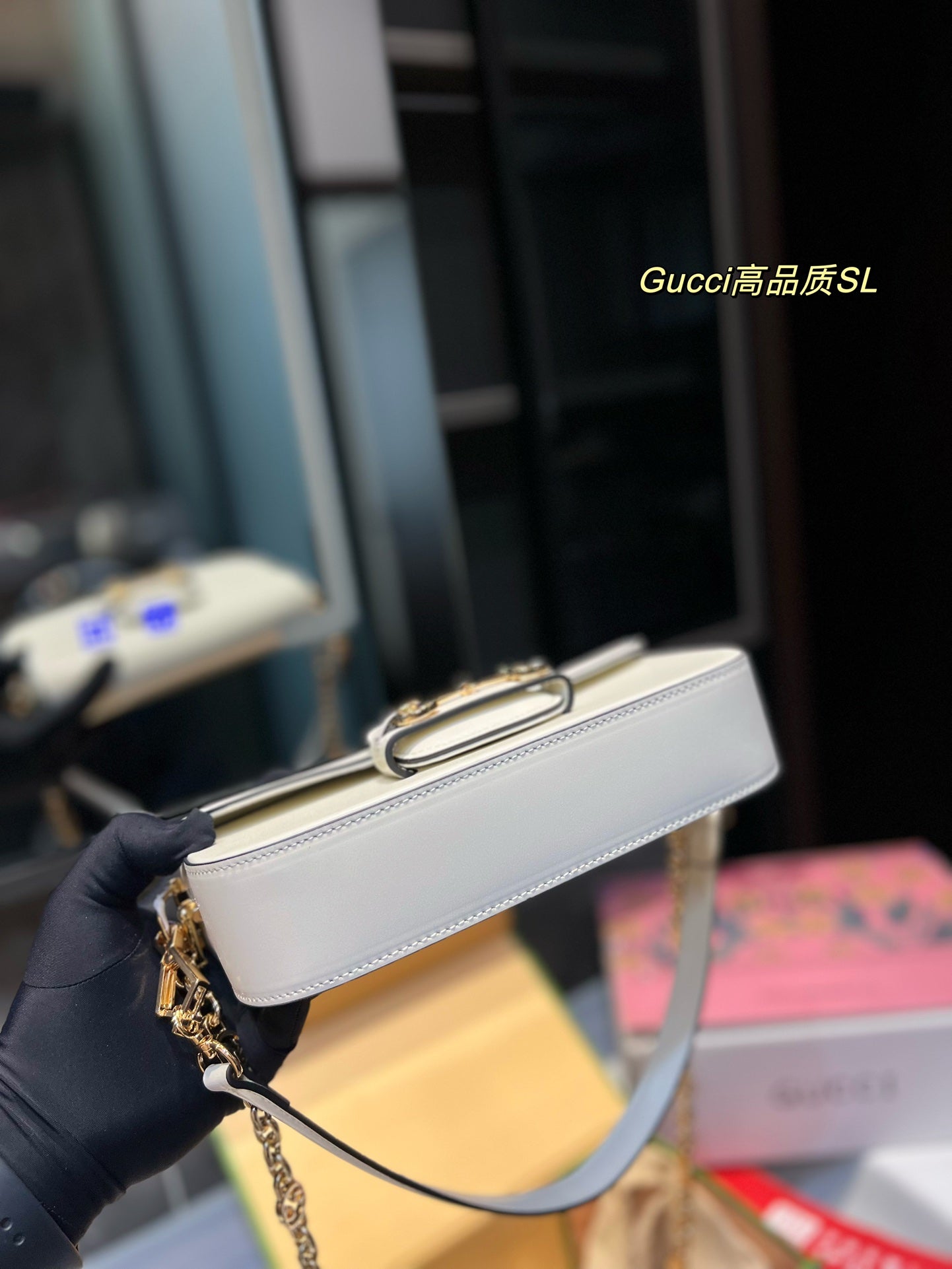 GUCCI BAG  722