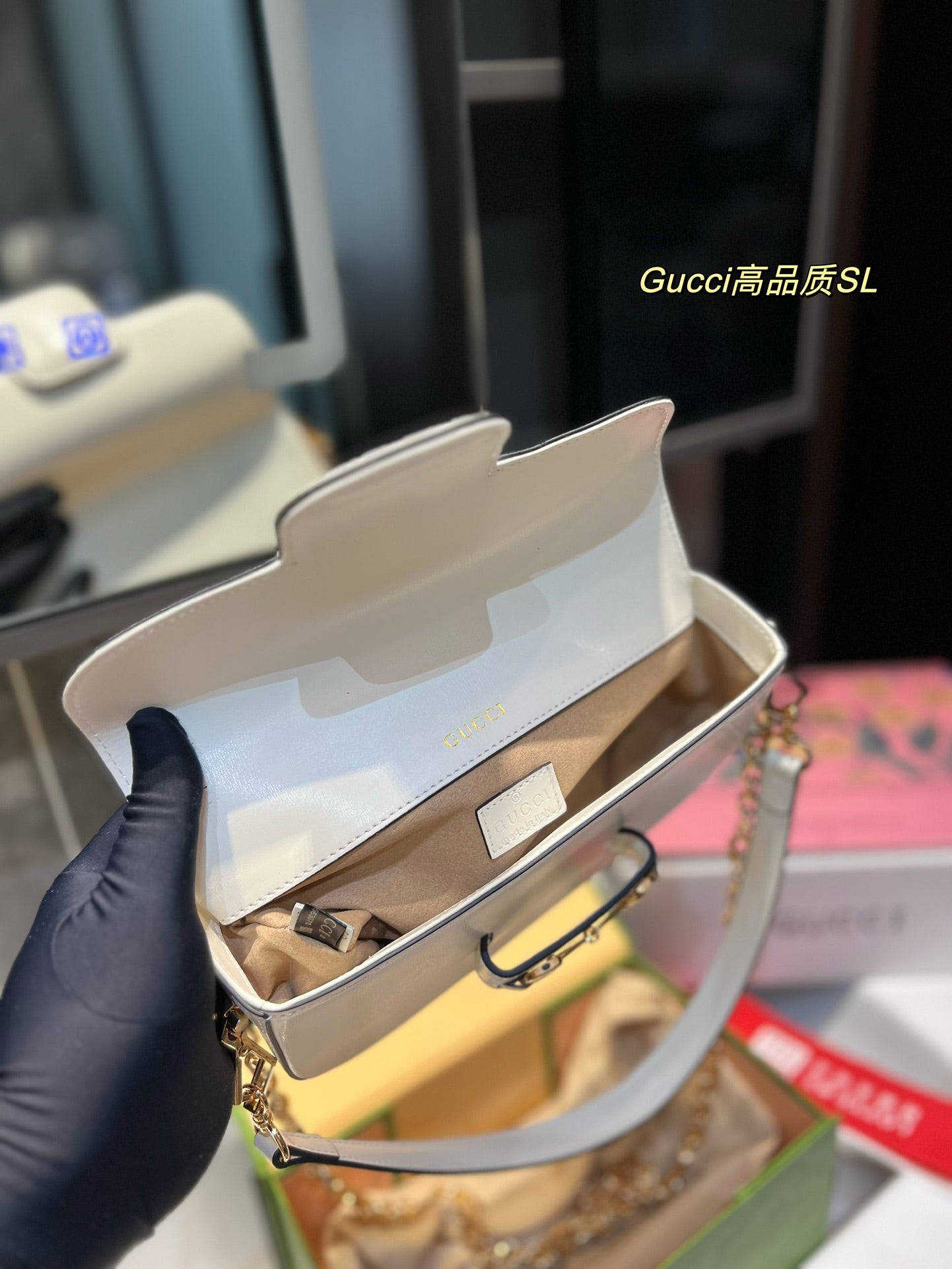 GUCCI BAG  722