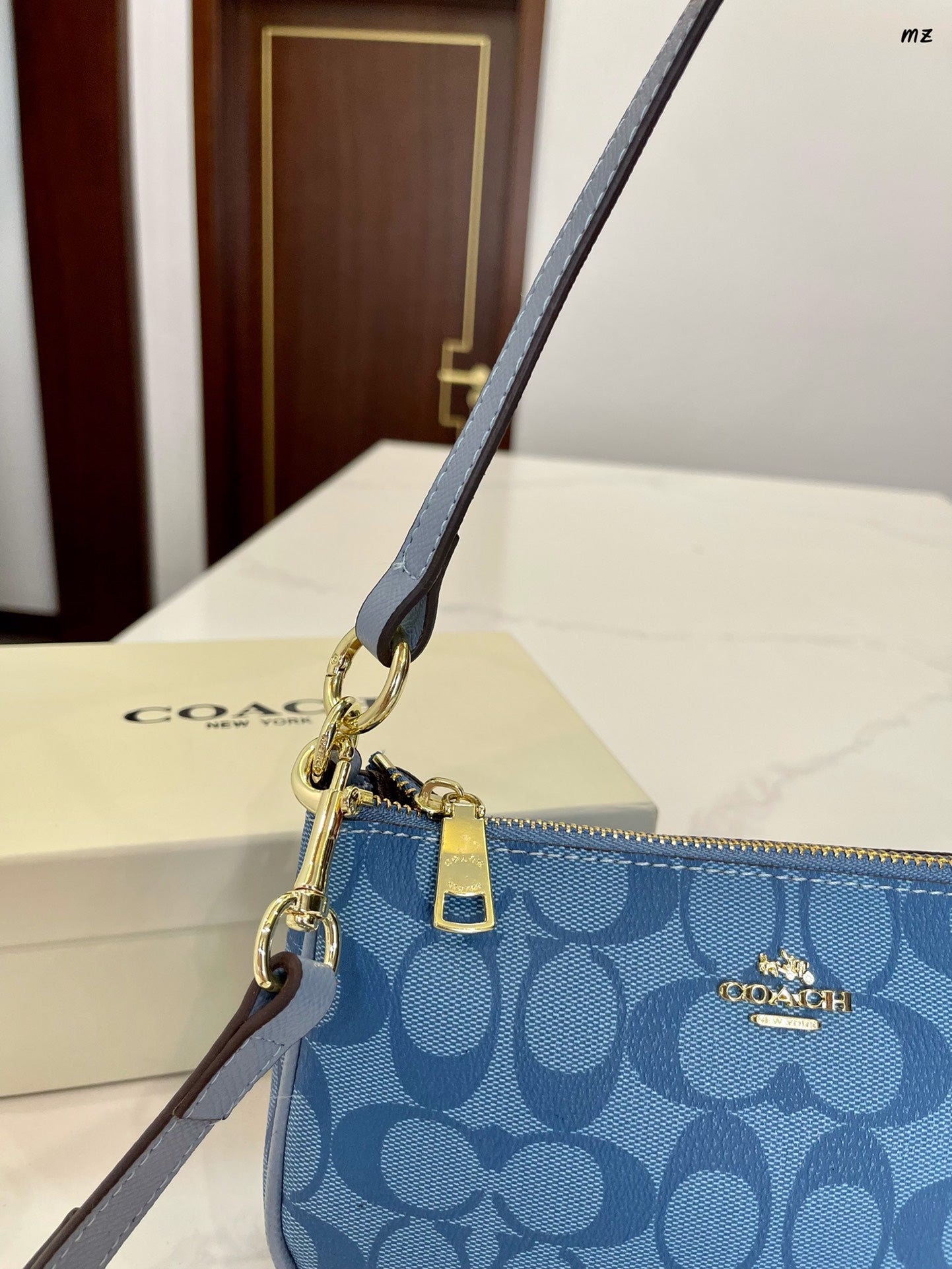 Co-BAG605