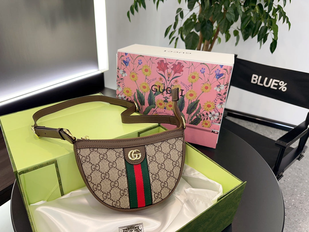 GUCCI BAG 730