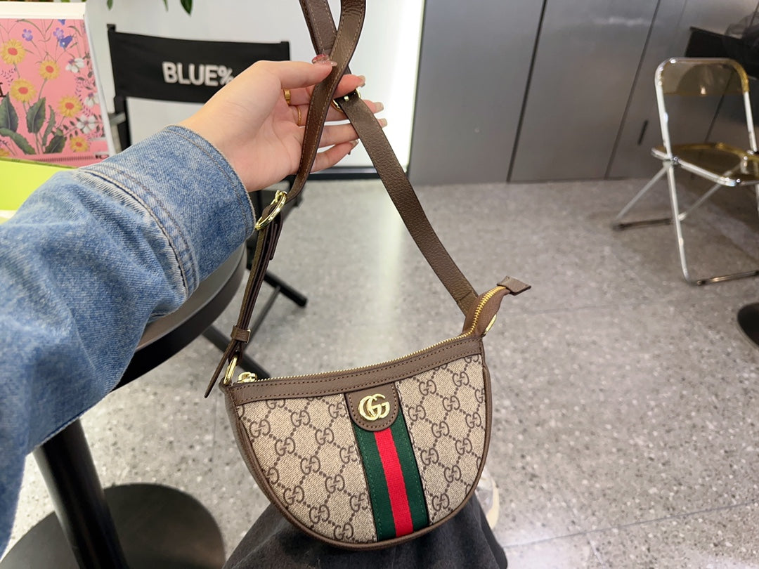 GUCCI BAG 730