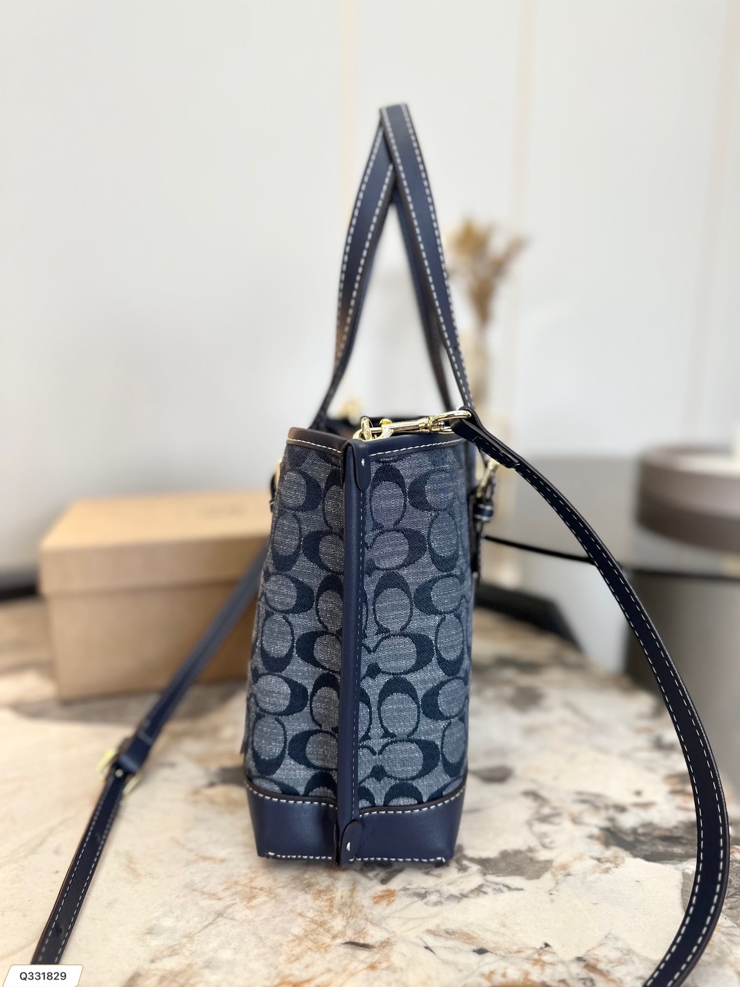 Co-BAG87