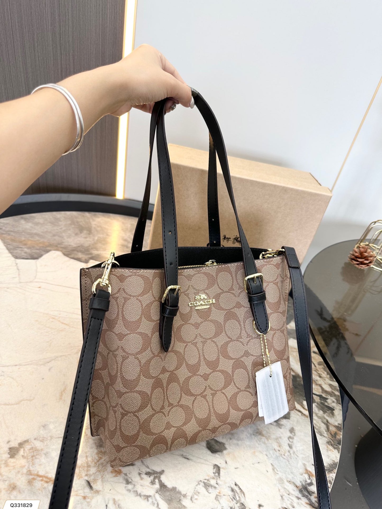 Co-BAG714
