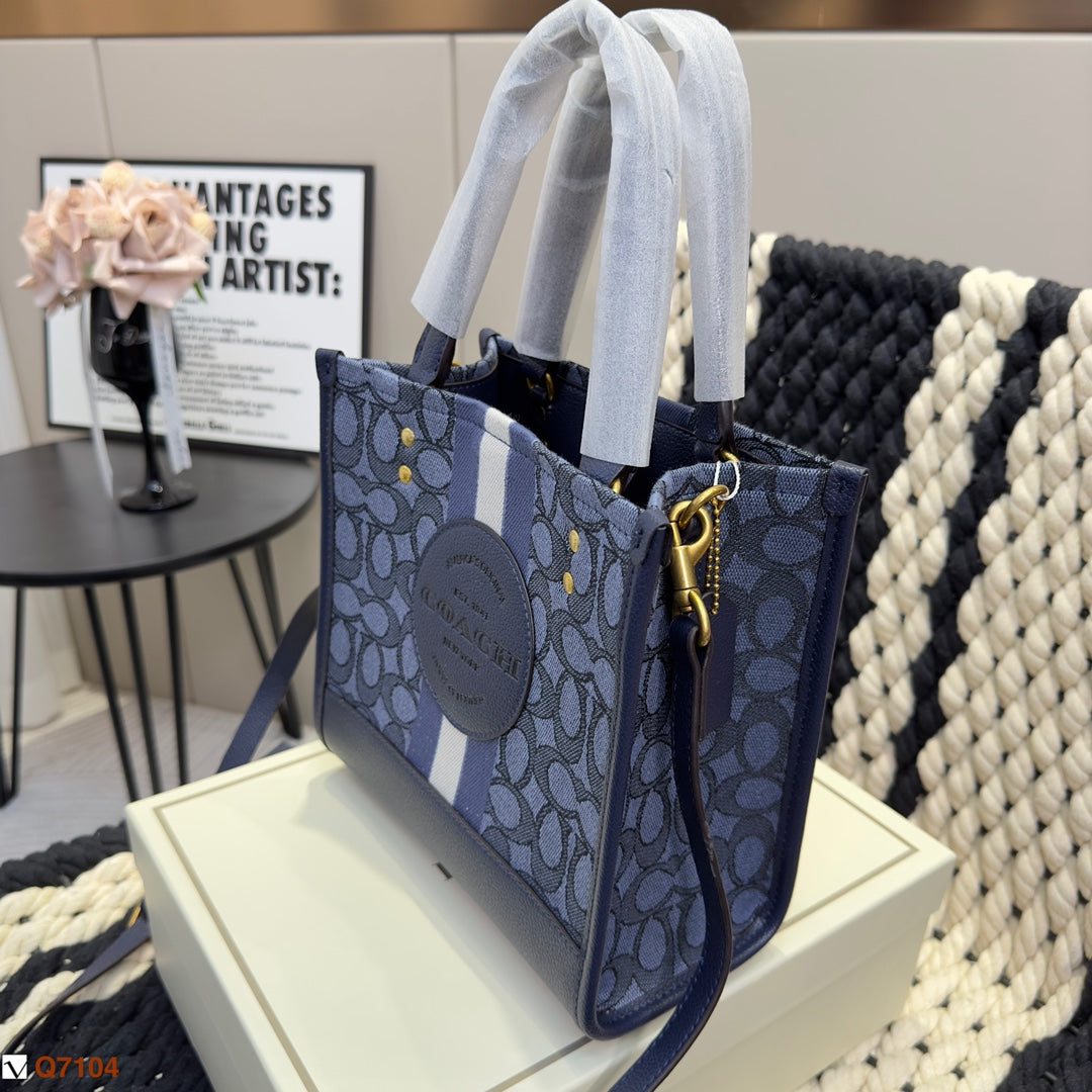 Co-BAG715