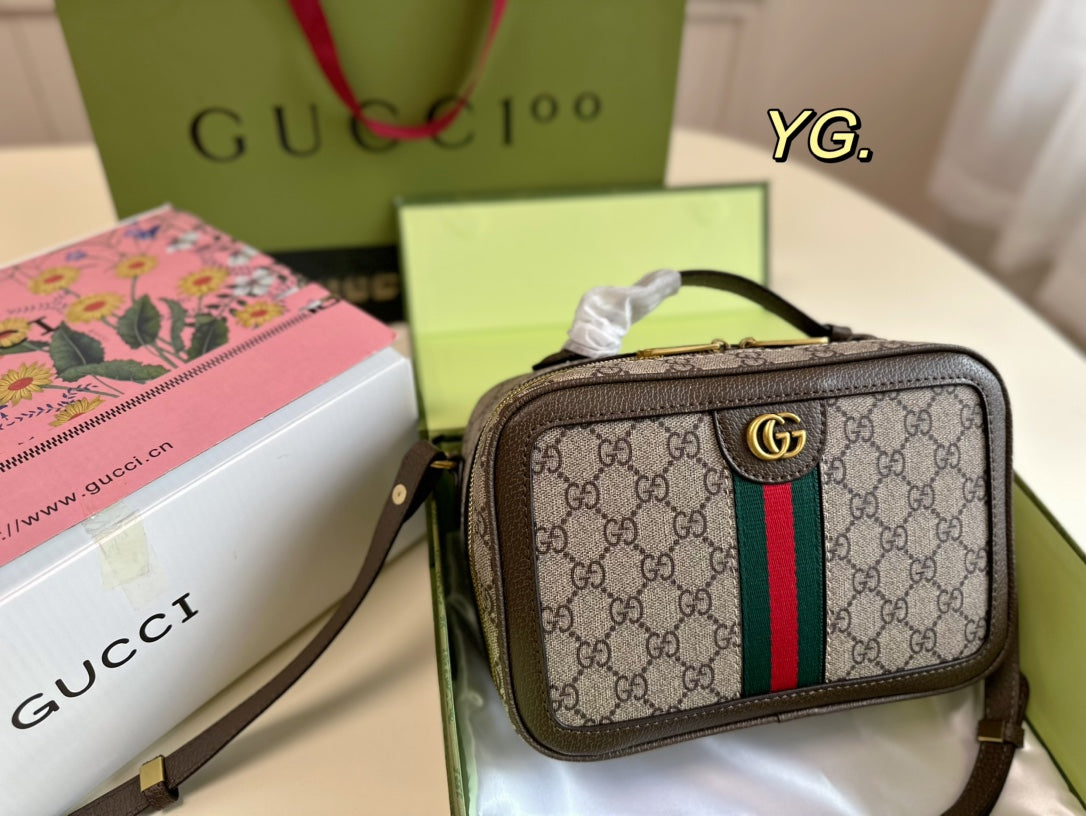 GUCCI BAG 737