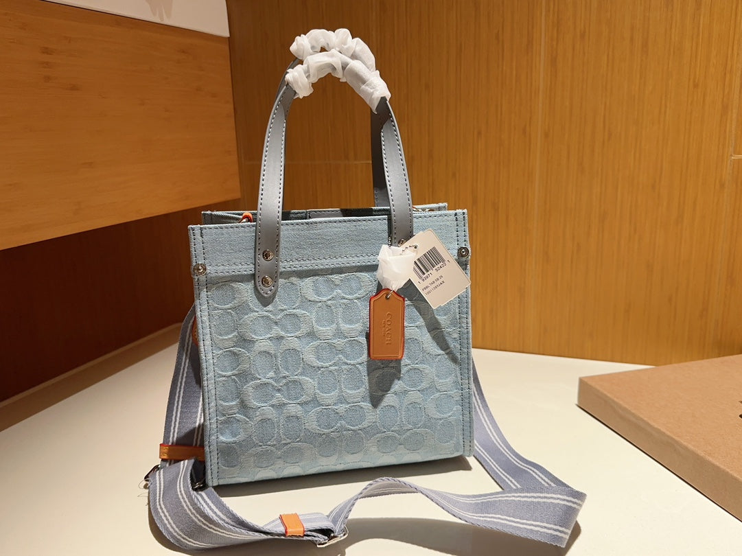 Co-BAG717