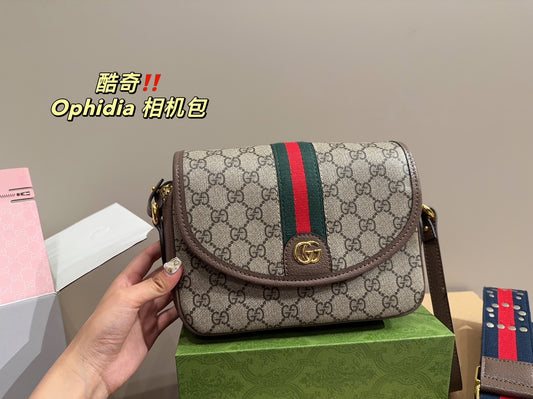 GUCCI BAG 749