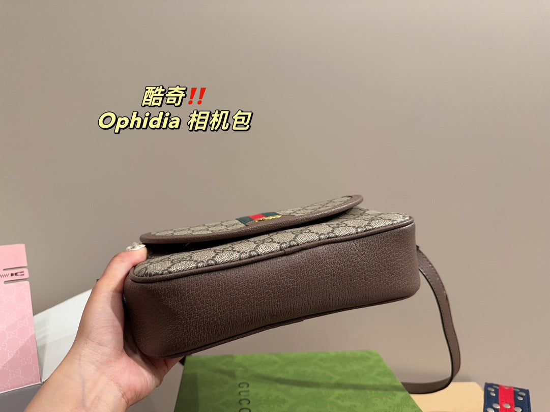 GUCCI BAG 749
