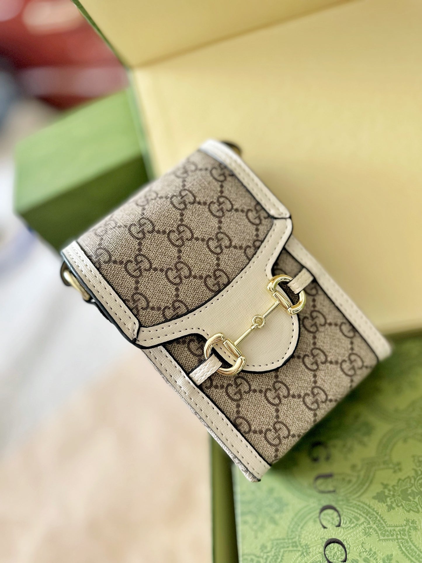 GUCCI BAG  772