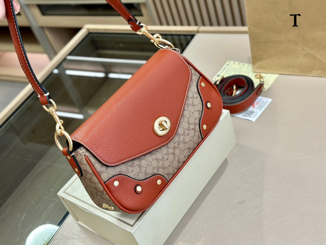 Co-BAG721