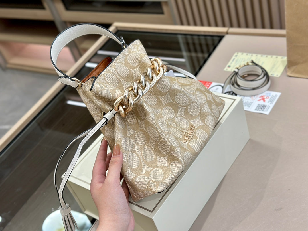Co-BAG137
