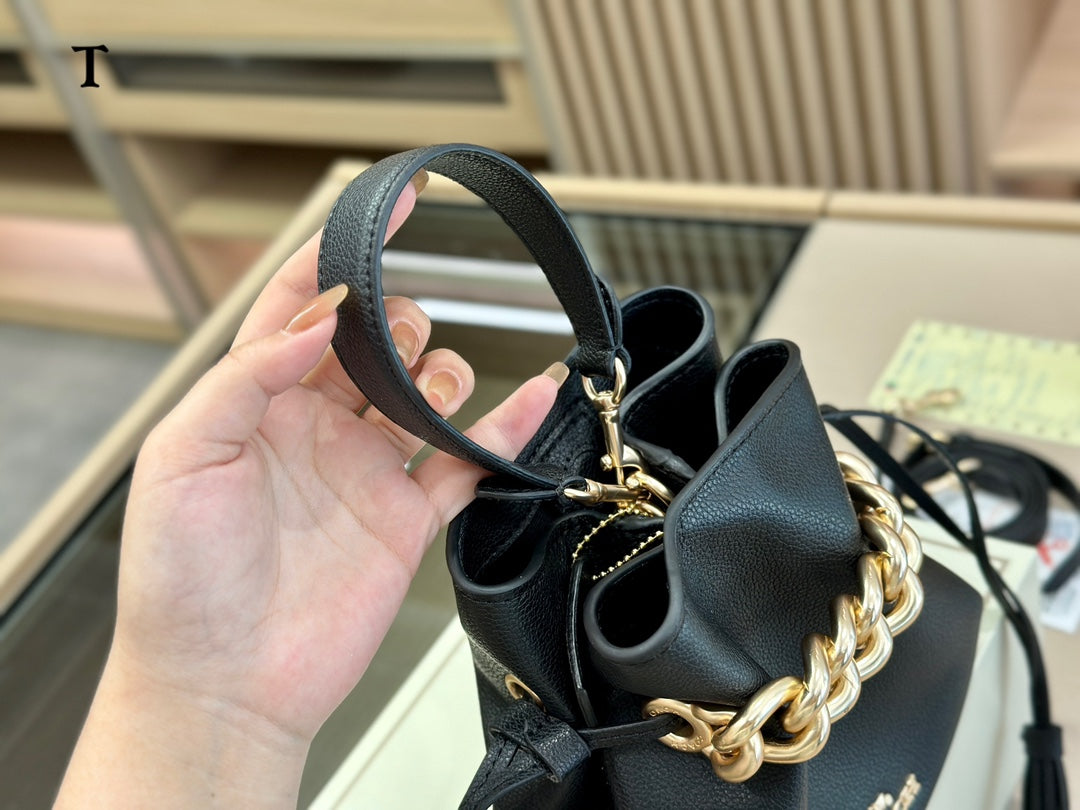 Co-BAG137