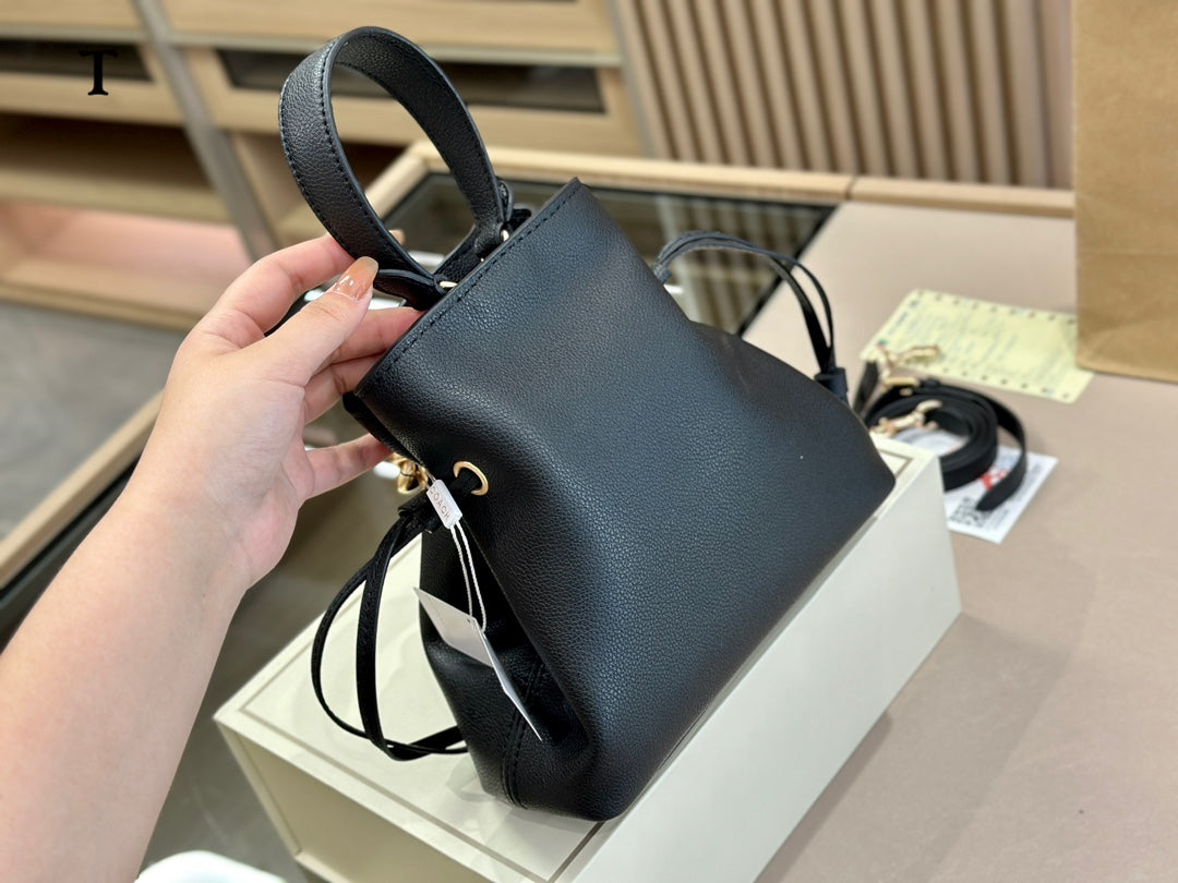 Co-BAG137