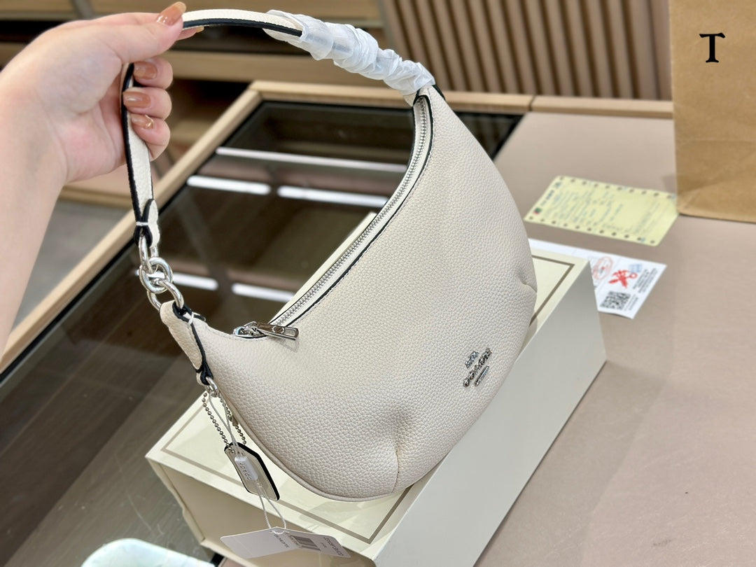 Co-BAG138