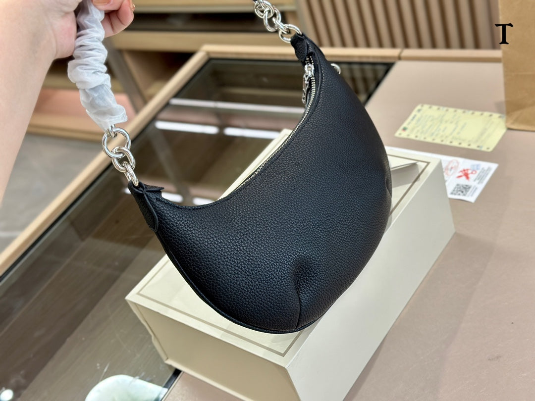 Co-BAG138