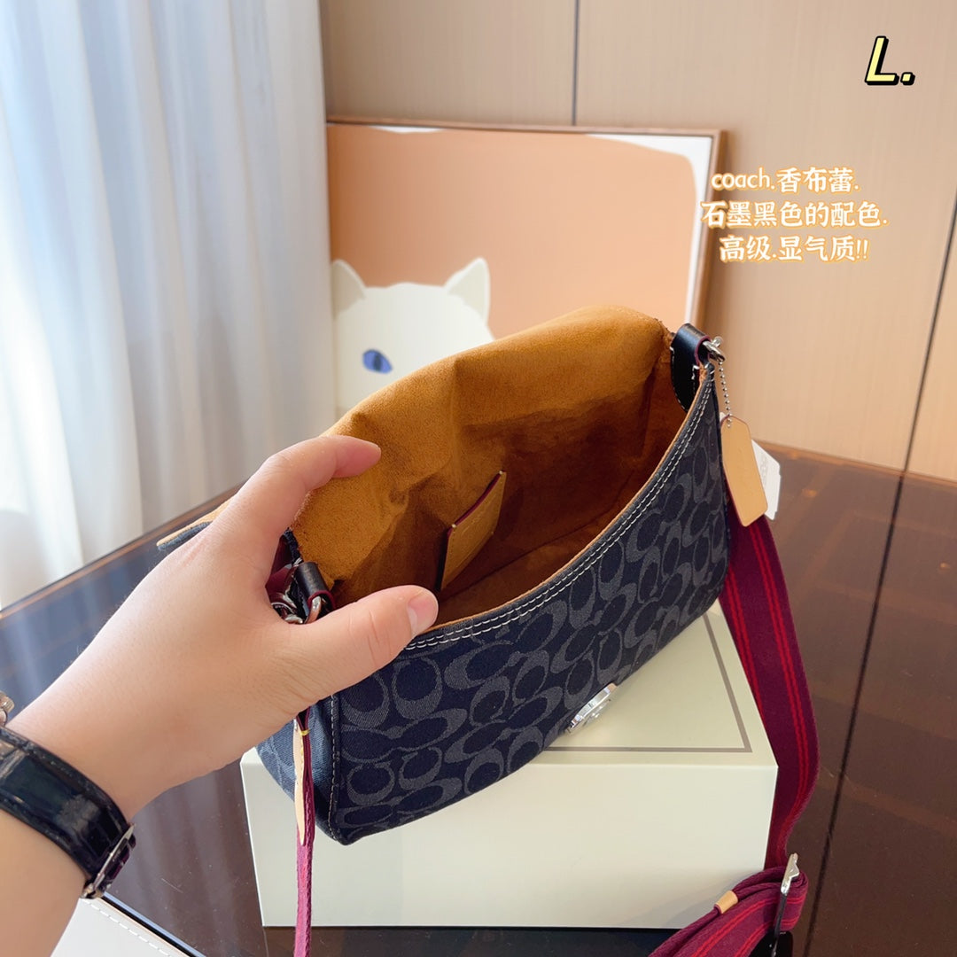 Co-BAG723