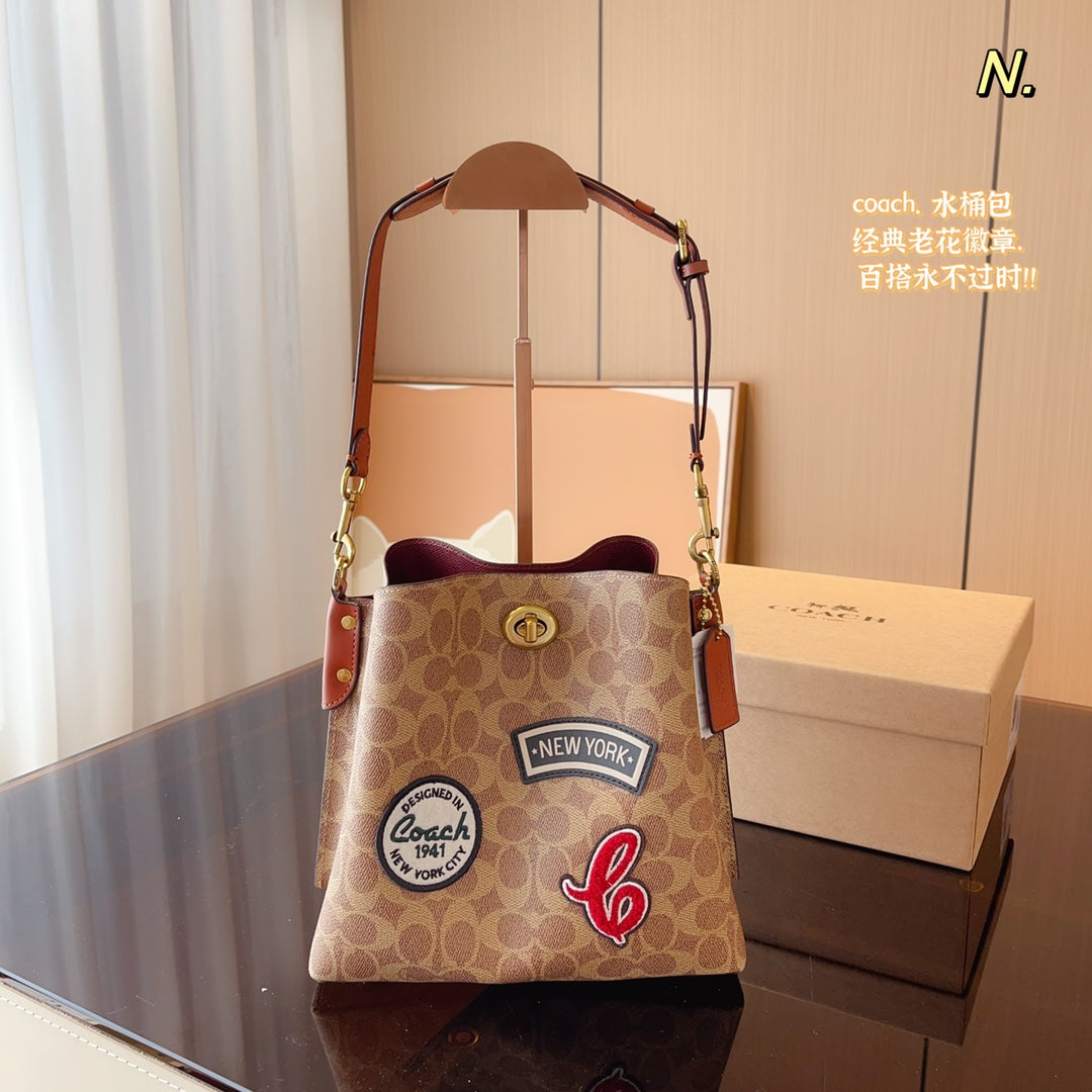 Co-BAG139