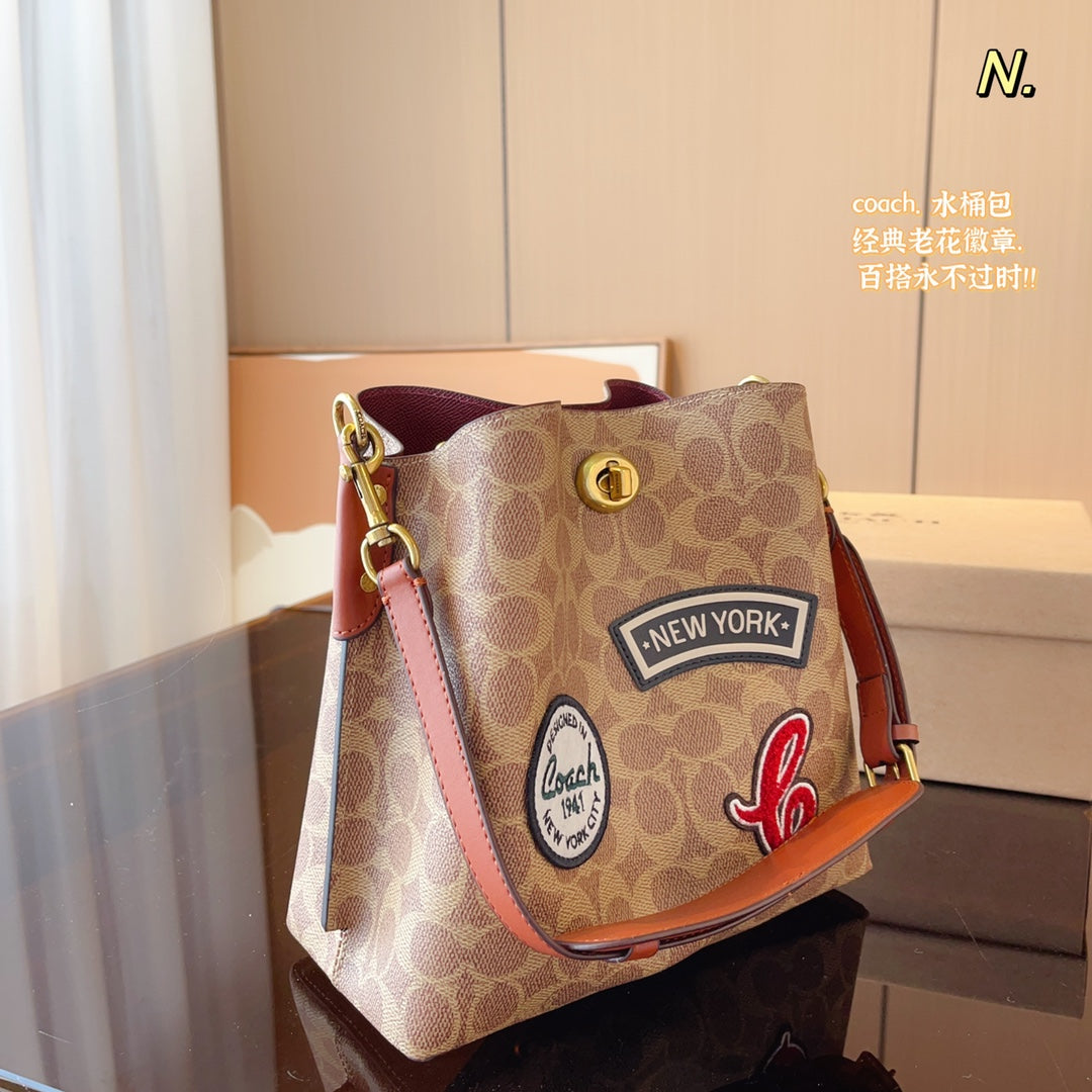 Co-BAG139