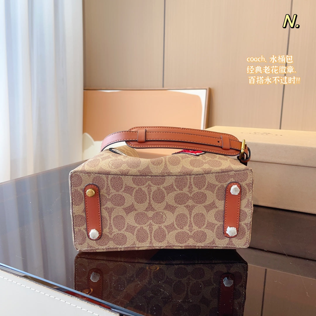Co-BAG139