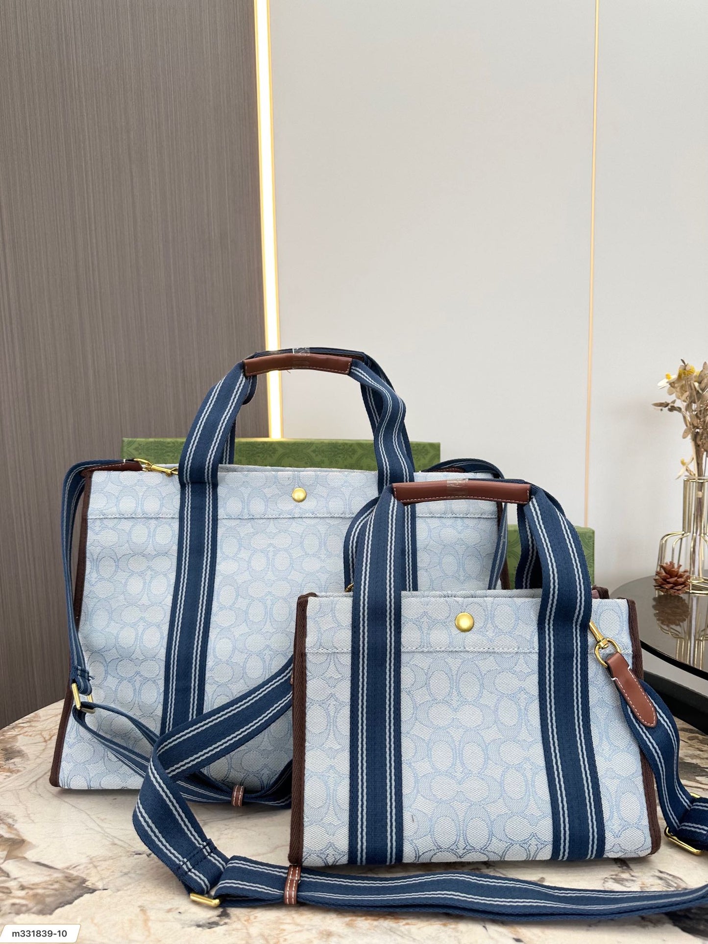 Co-BAG726