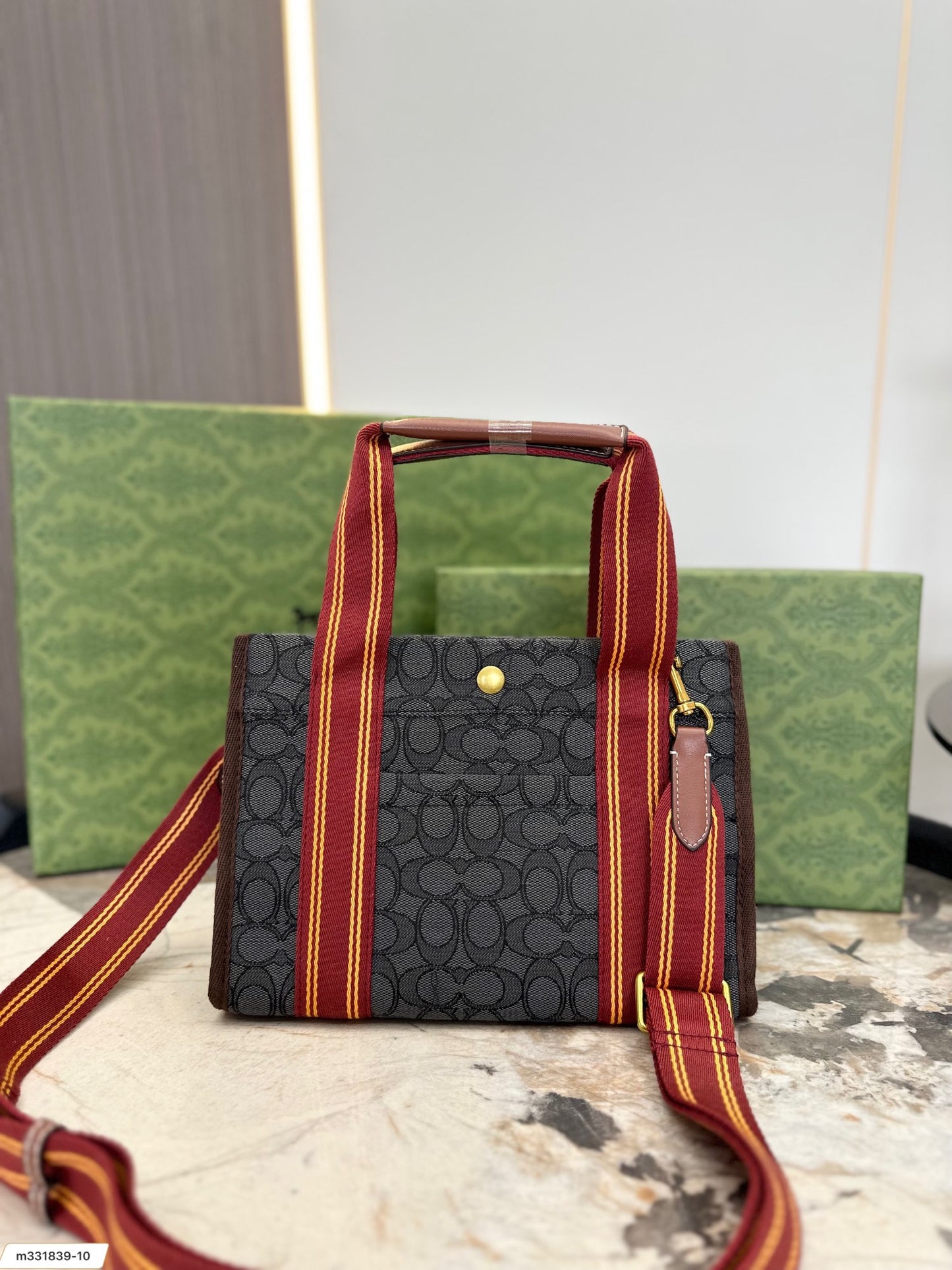 Co-BAG726