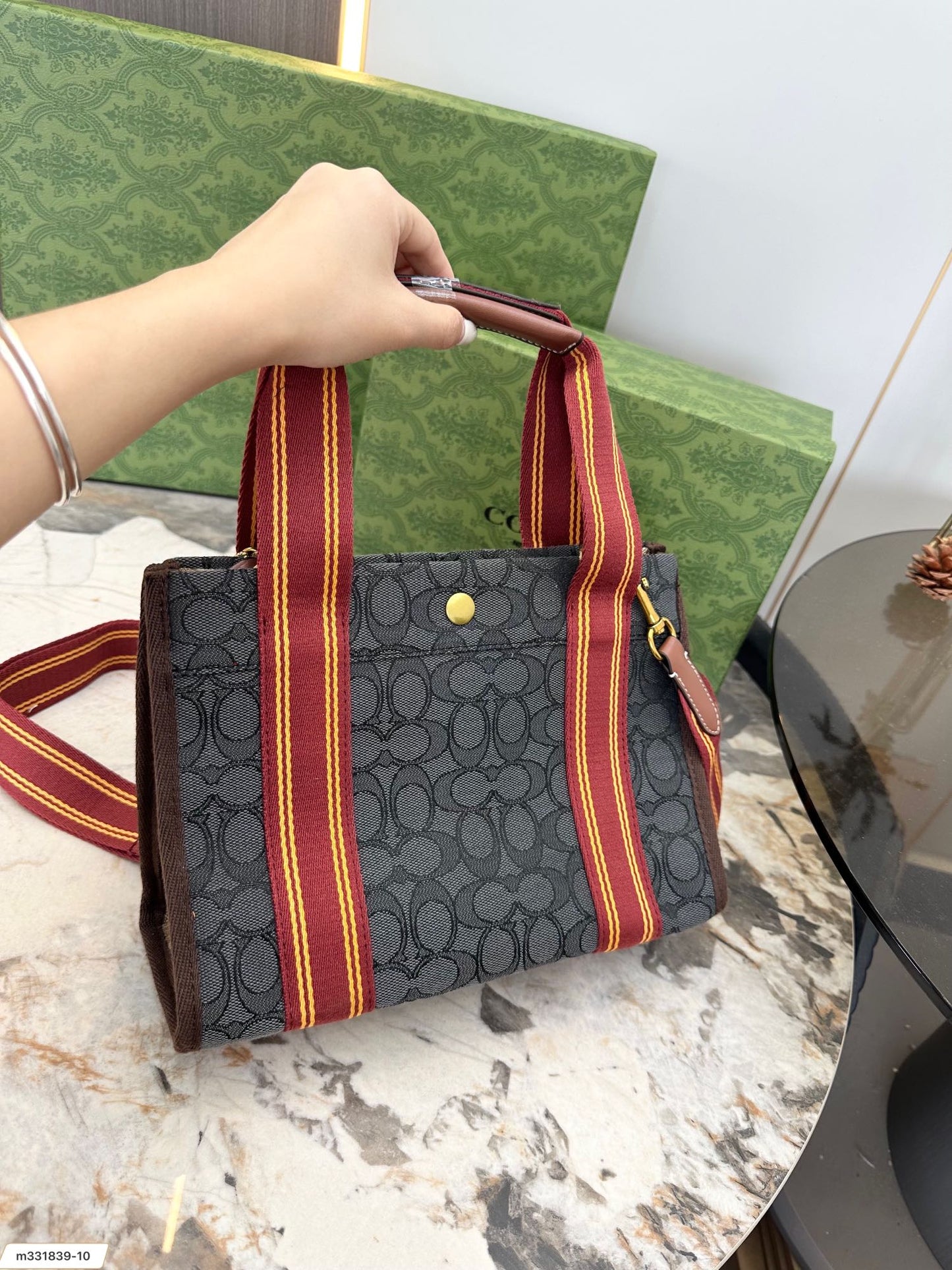 Co-BAG726