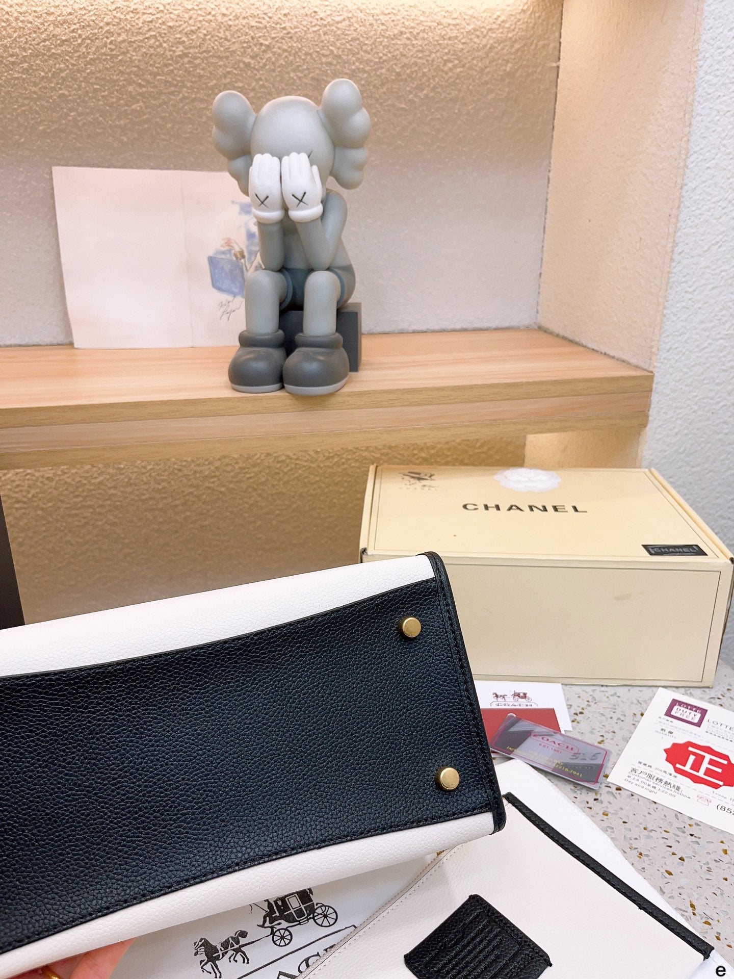 Co-BAG142