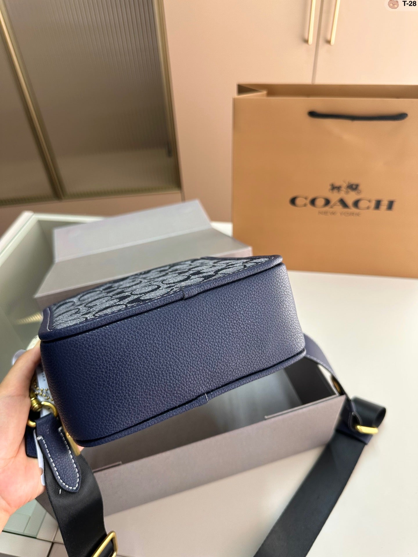 Co-BAG143