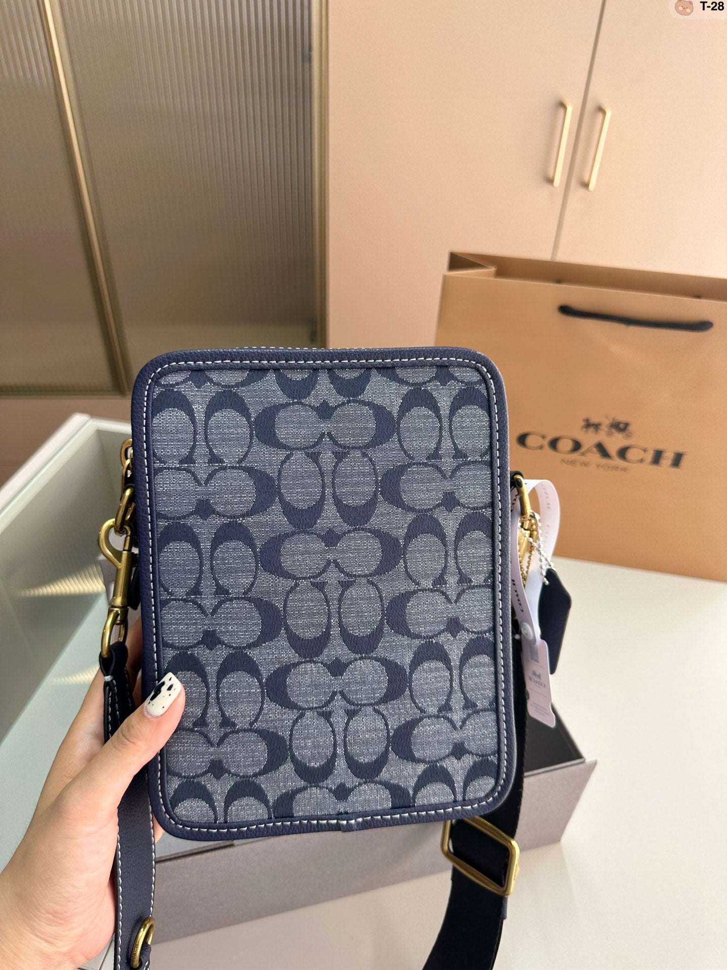 Co-BAG143