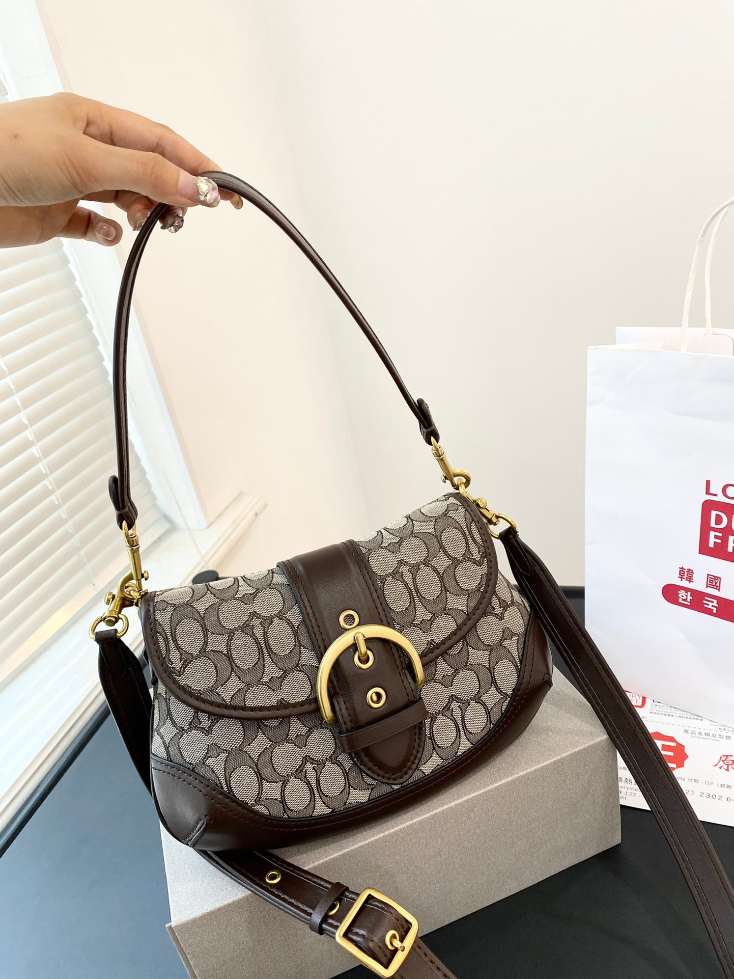 Co-BAG728