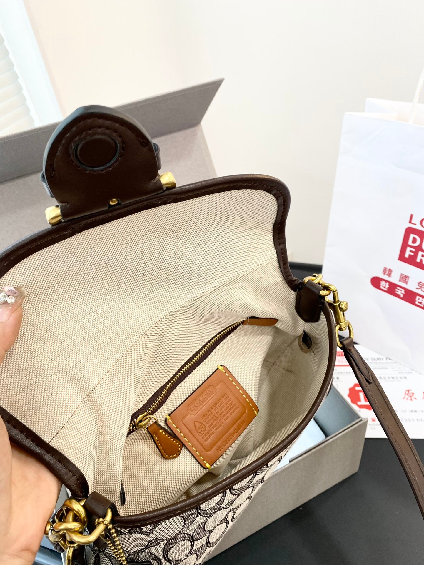 Co-BAG728