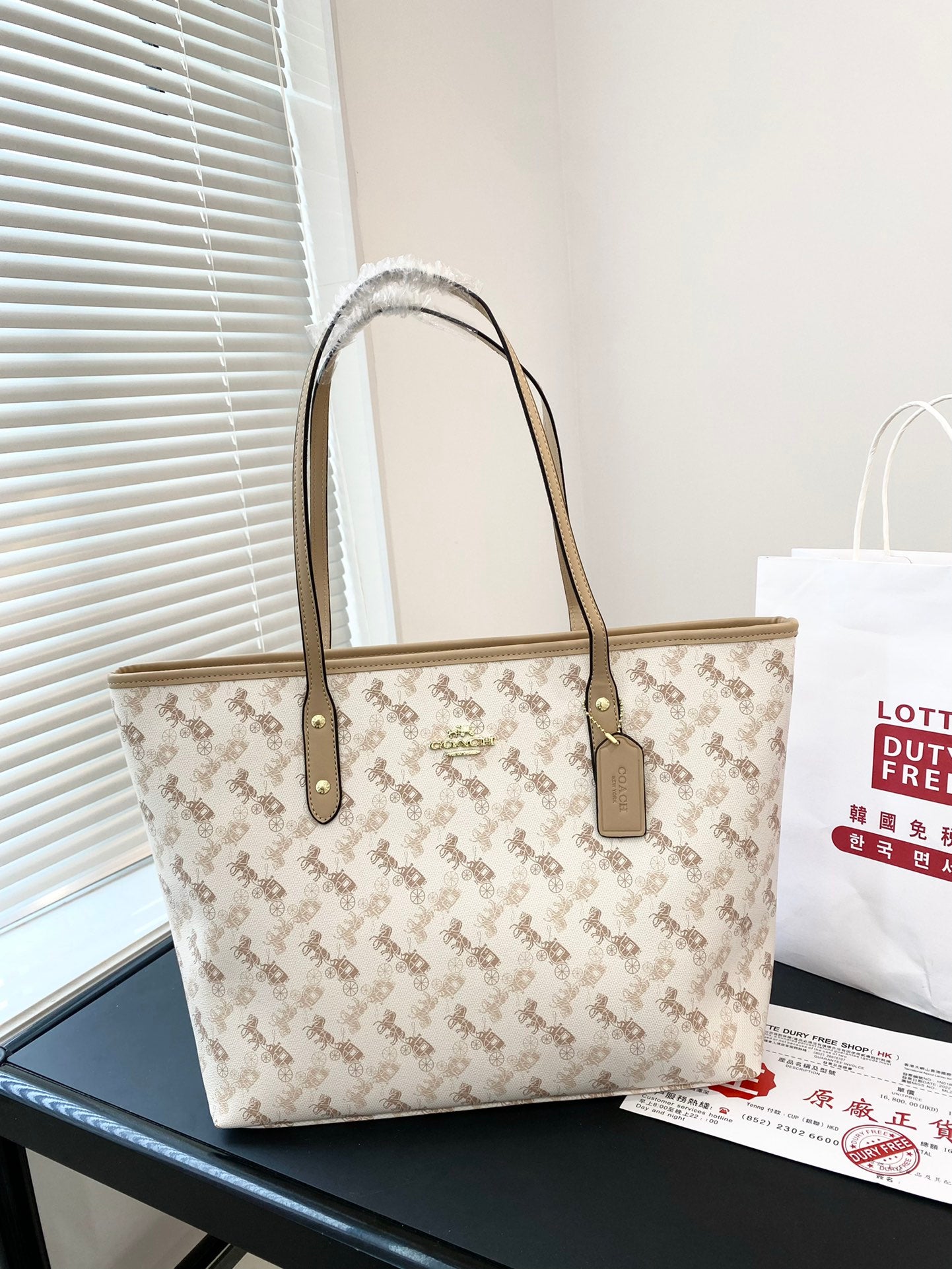 Co-BAG144