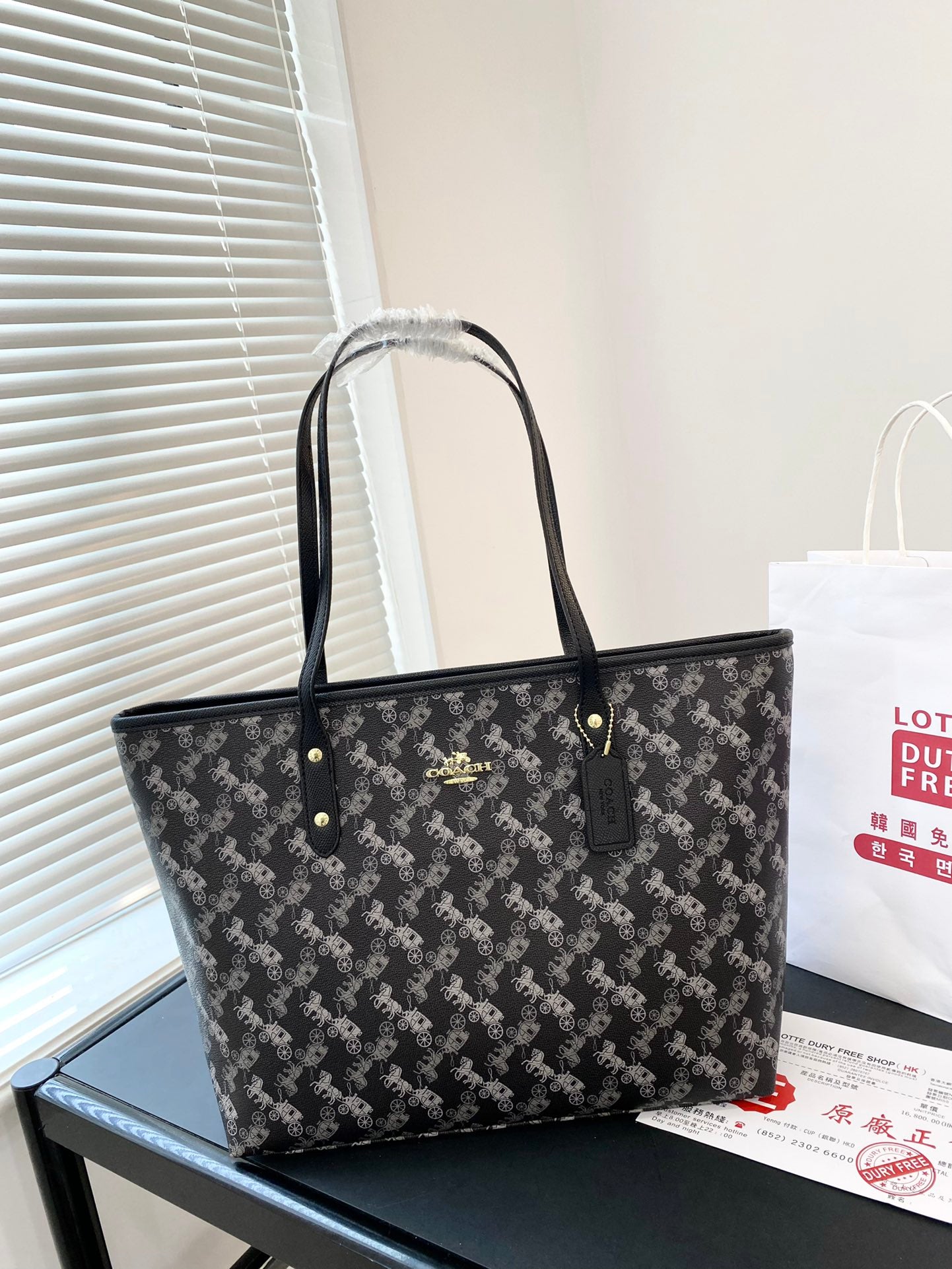 Co-BAG144