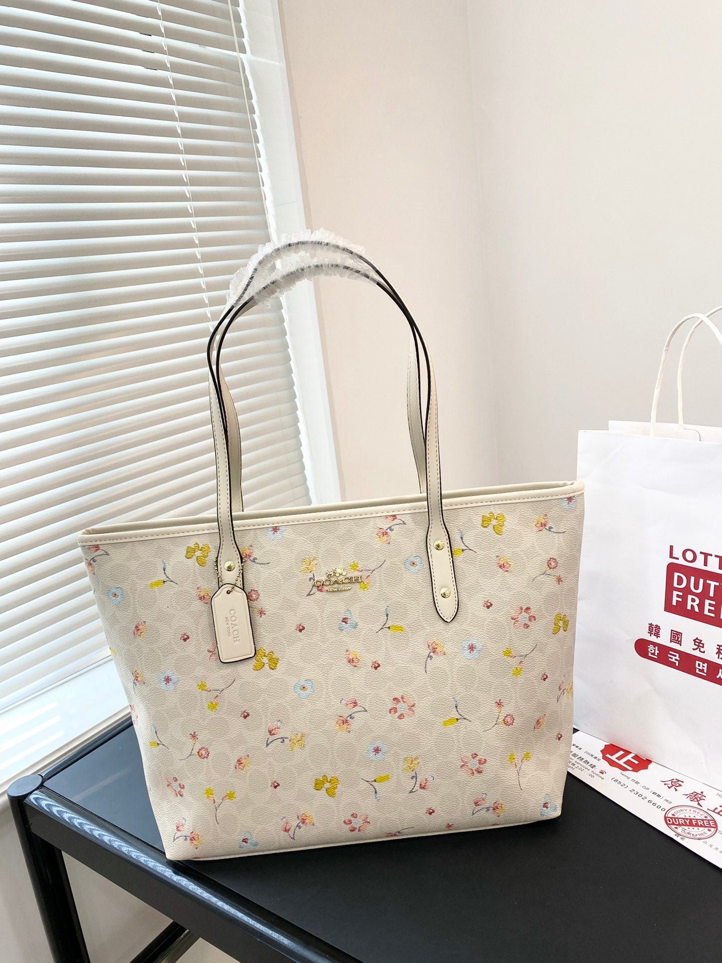 Co-BAG144