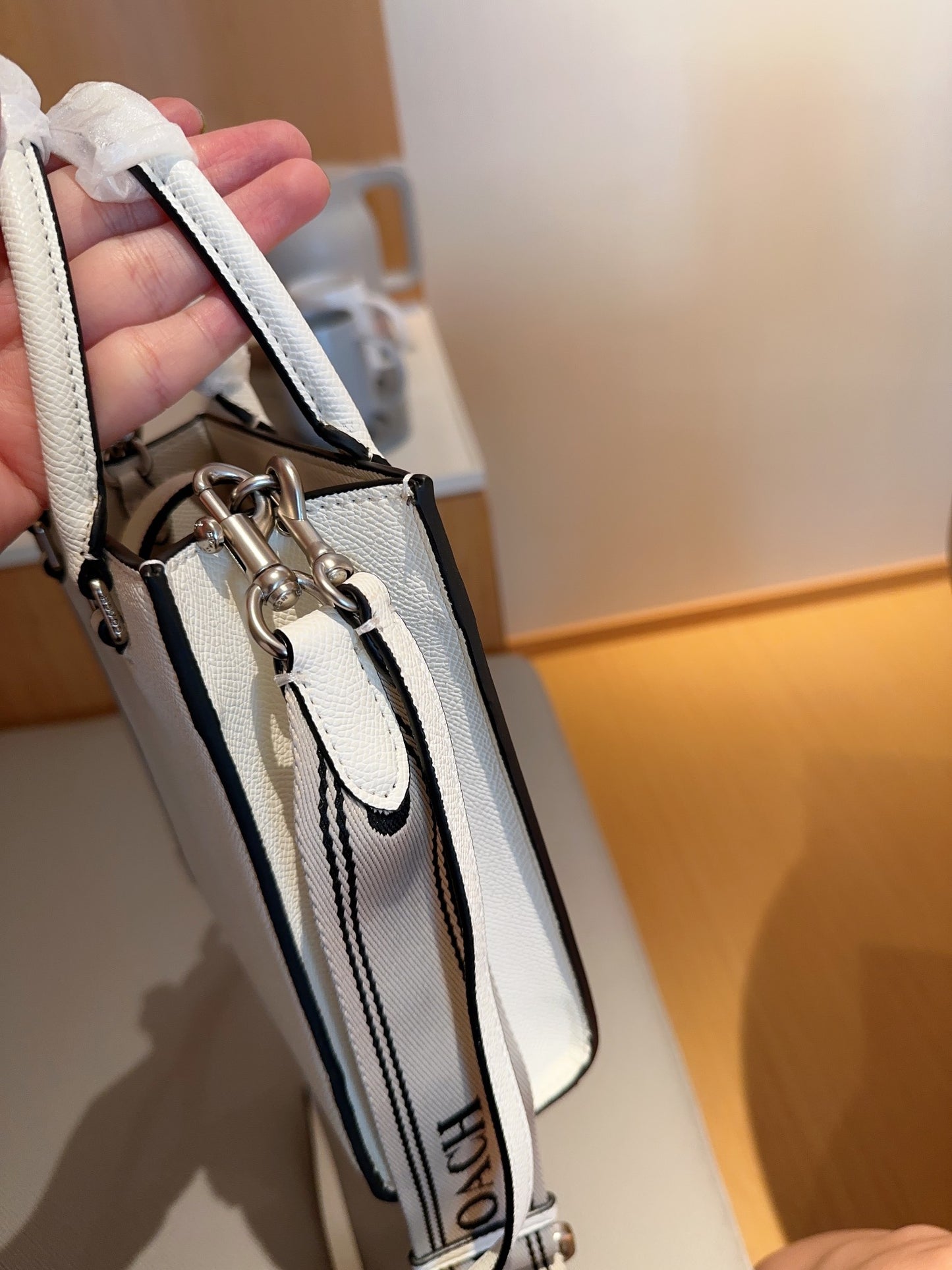Co-BAG146
