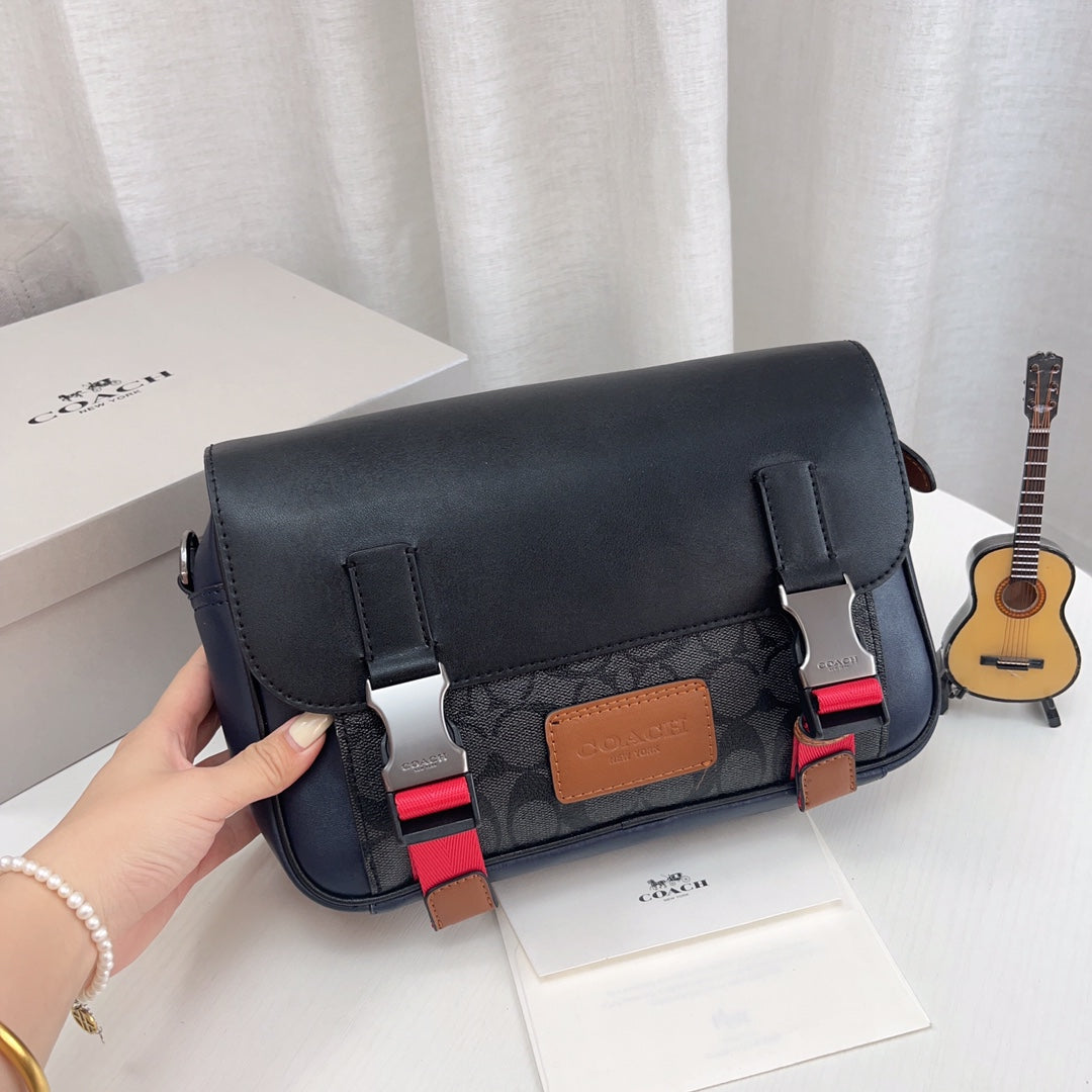 Co-BAG579