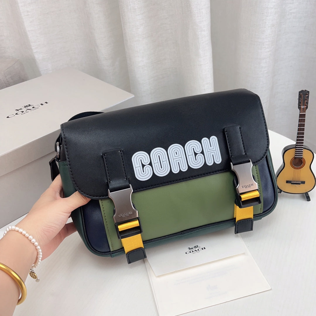 Co-BAG579