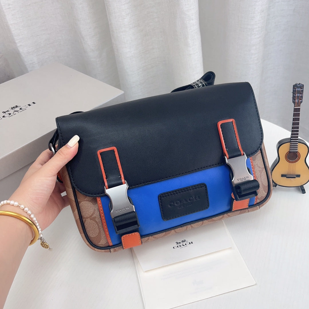 Co-BAG579