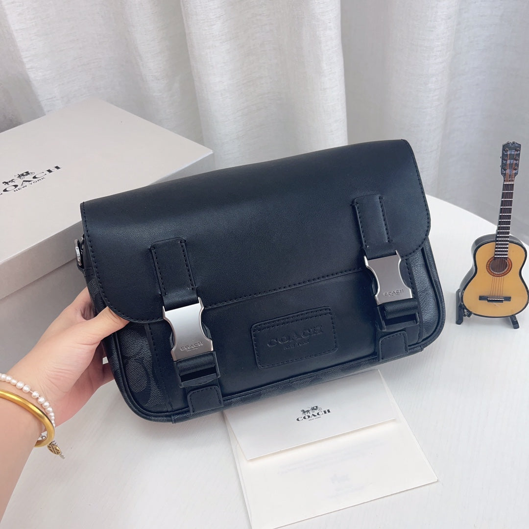 Co-BAG579
