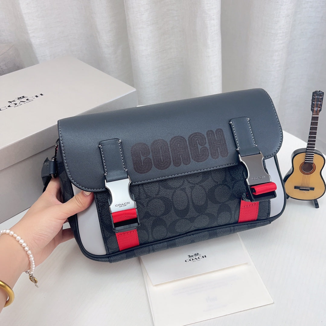 Co-BAG579