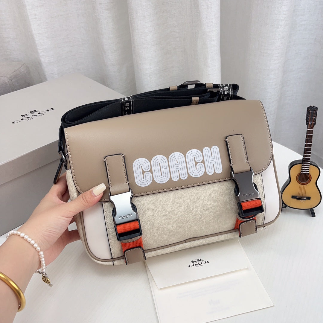 Co-BAG579