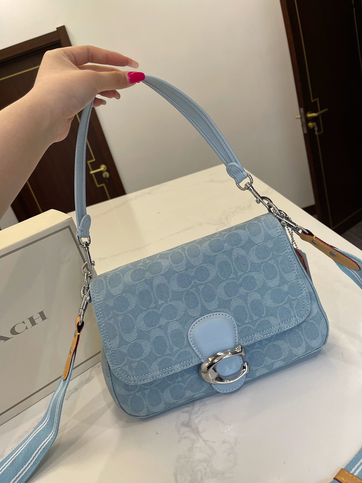Co-BAG730