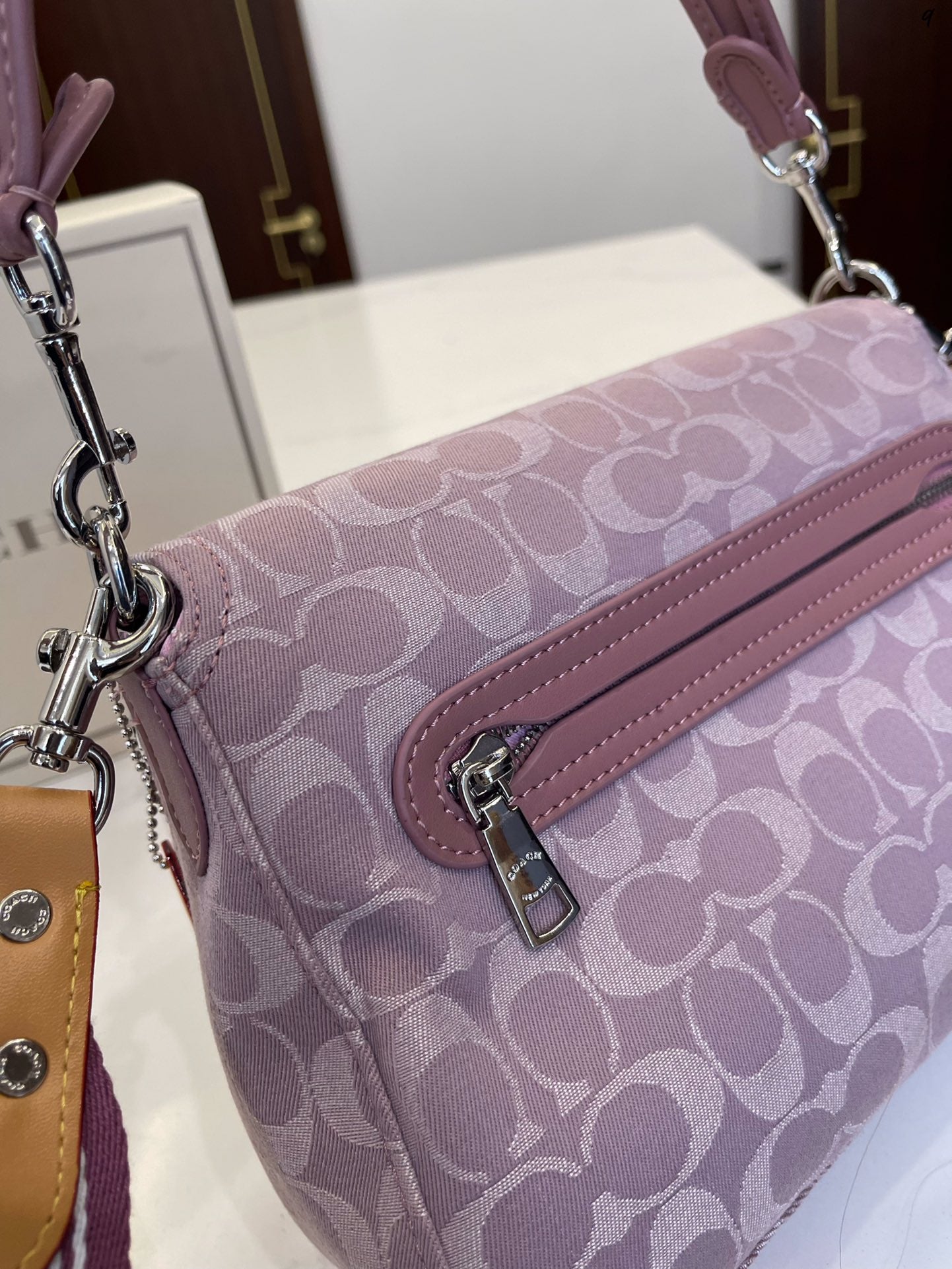 Co-BAG730