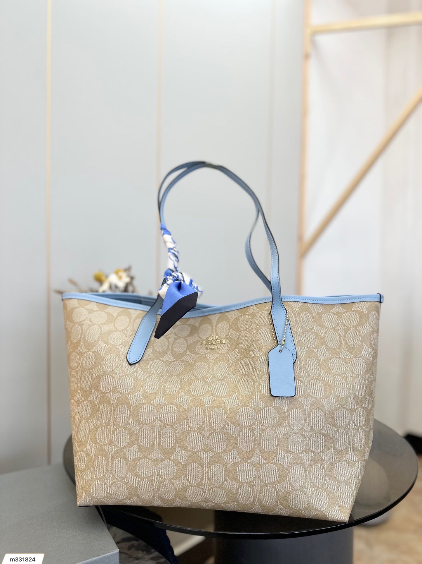 Co-BAG147