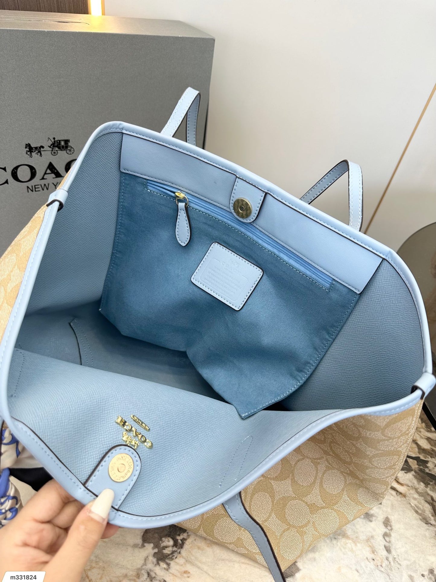 Co-BAG147