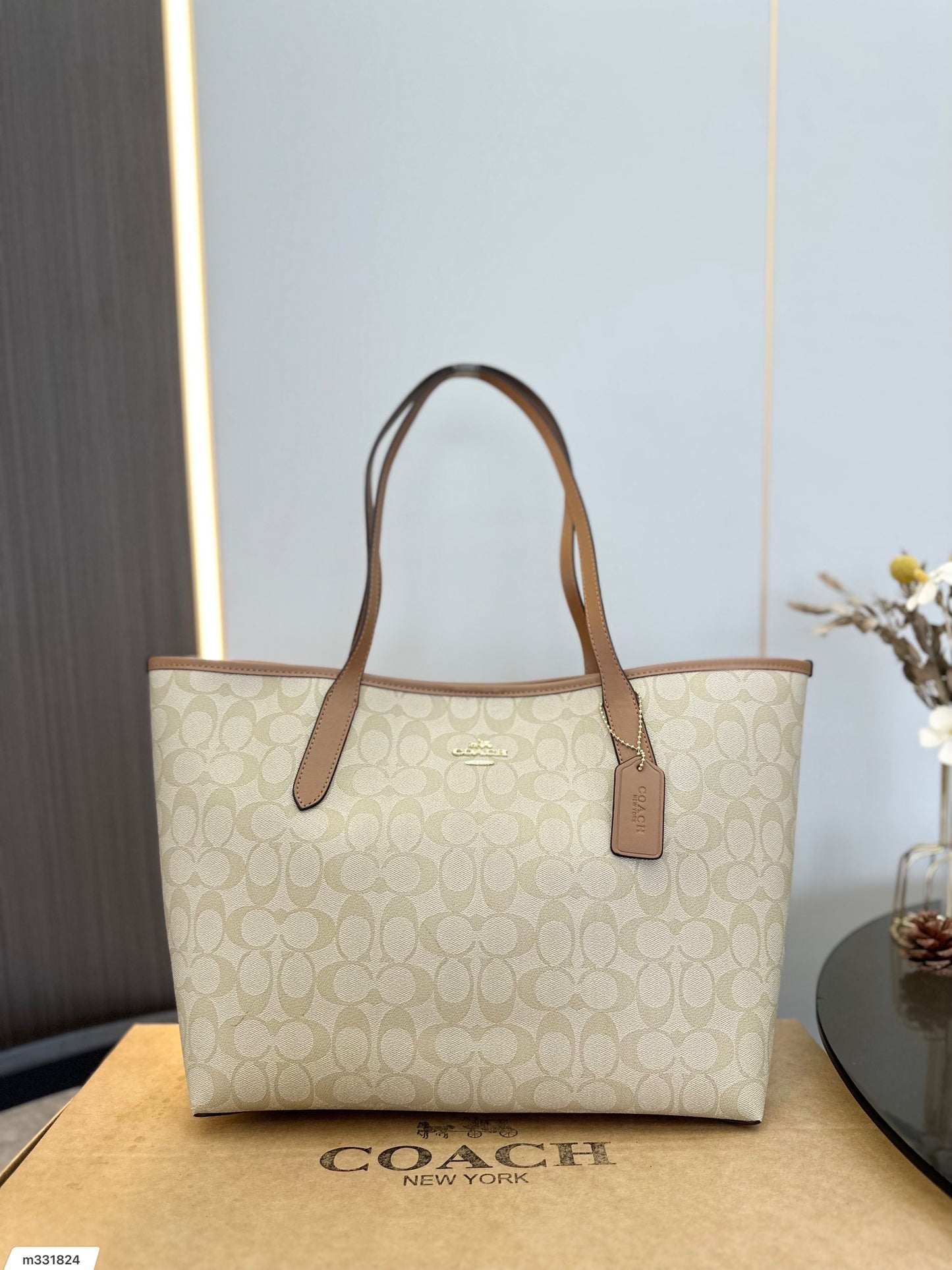 Co-BAG147