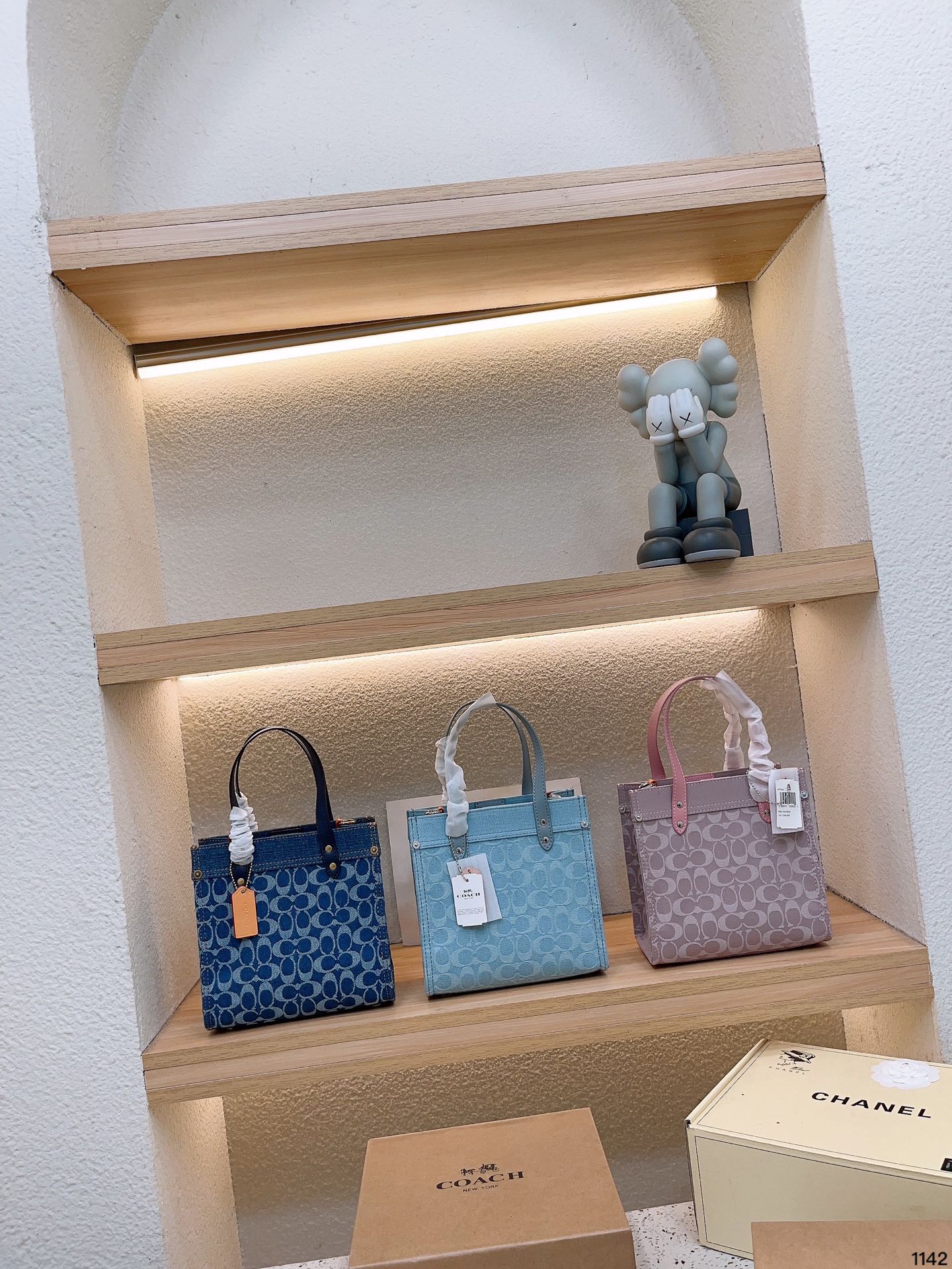 Co-BAG164